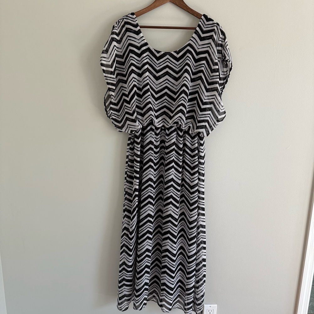 Pinc Black and White Chevron Maxi Dress - Picture 3 of 6